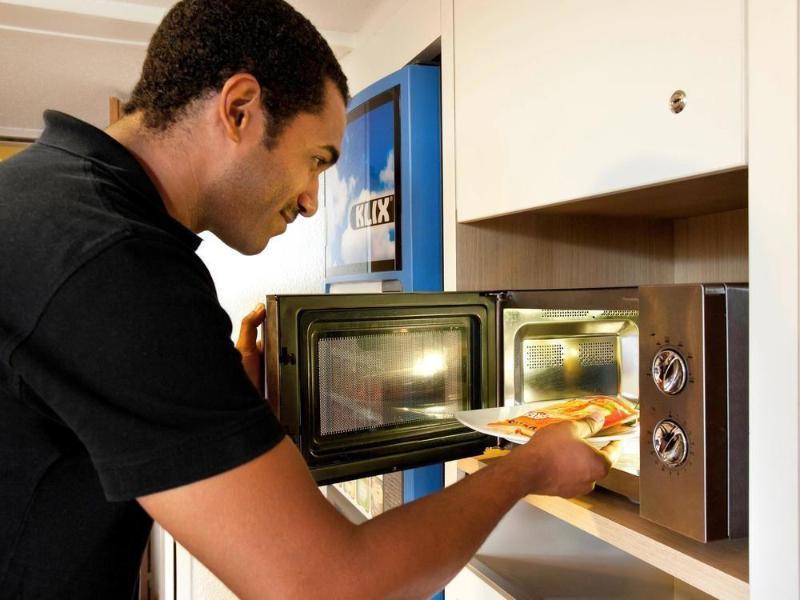 Hotelf1 Lyon Sud Oullins Renove المظهر الخارجي الصورة